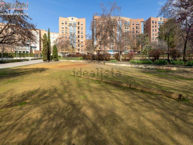 Local Comercial en venta en Rosaleda, Granada