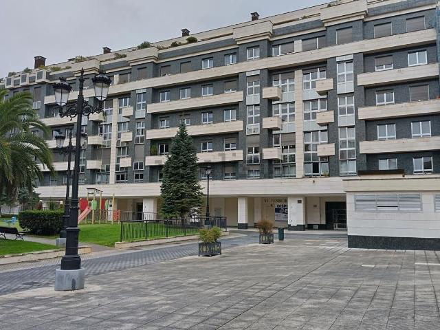 Local Comercial en venta en Oviedo, Casco Antiguo