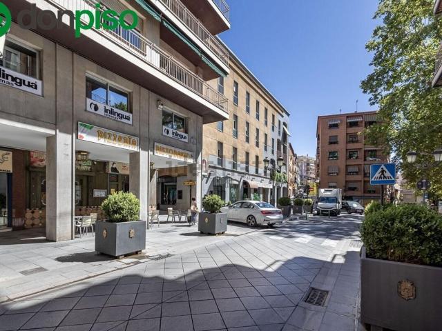 Local Comercial en venta en Centro, Comarca de la Vega de Granada