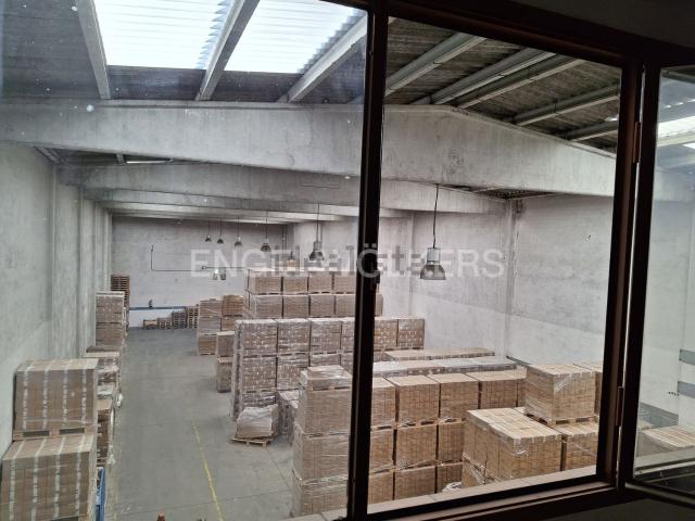 Nave en venta en Sant Esteve Sesrovires, Barcelona