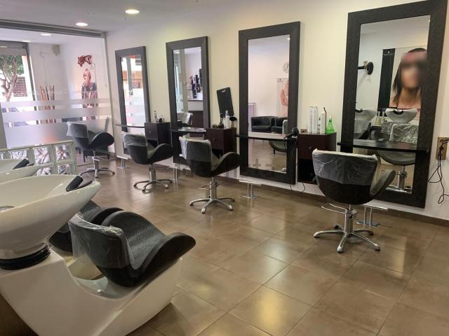 Local Comercial en alquiler en la Salut, Baix Llobregat