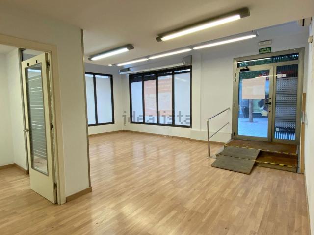 Local Comercial en alquiler en Can Nadal, Sant Feliu De Llobregat