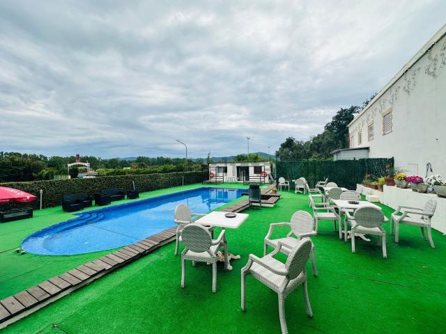 Local Comercial en venta en Sant Julià De Ramis, Medinyà