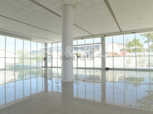 Nave en venta en Sant Just Desvern