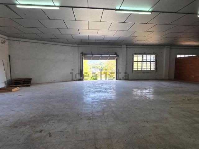 Nave en venta en Sant Llorenç Savall, Barcelona