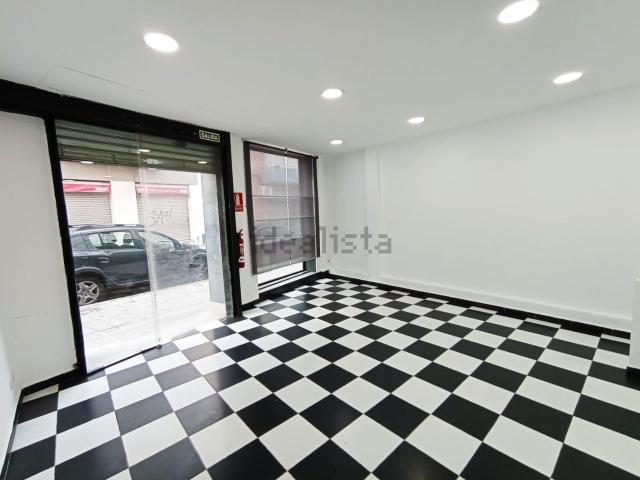 Local Comercial en alquiler en Vallès Occidental, Catalunya