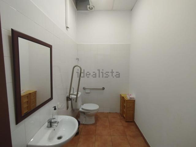 Local Comercial en alquiler en Baix Llobregat, Catalunya