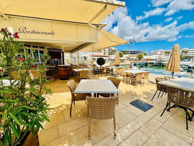 Local Comercial en alquiler en Urbanització Siesta, Eivissa