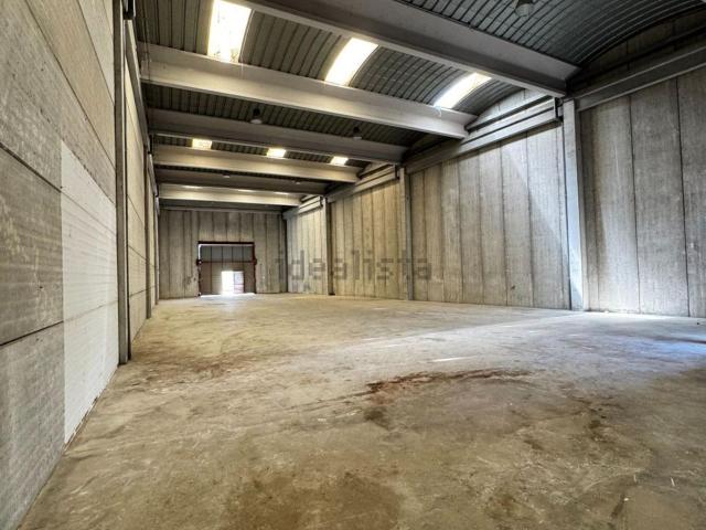 Nave en venta en Santa Maria De Miralles