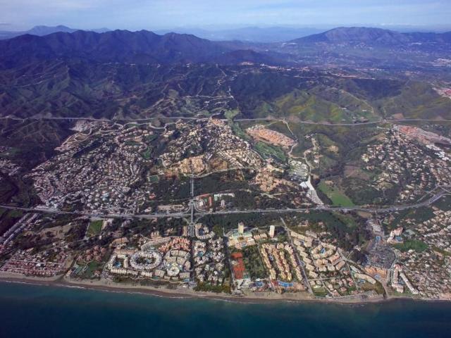 Local Comercial en alquiler en Elviria, Costa del Sol Occidental