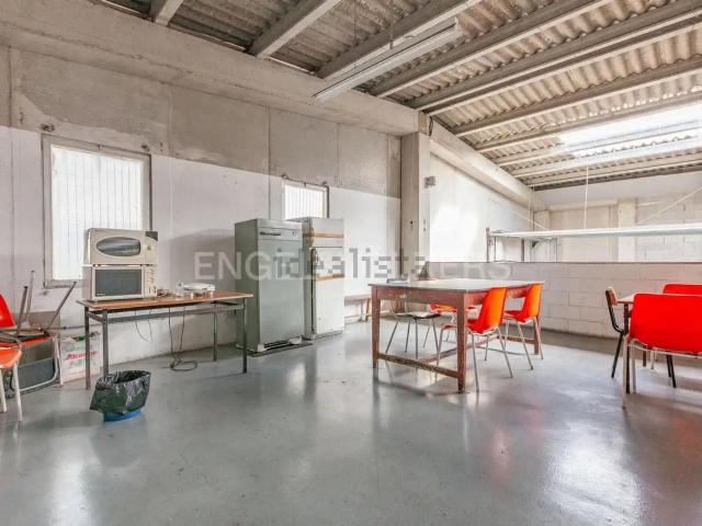 Nave en venta en Santa Perpètua De Mogoda, Barcelona