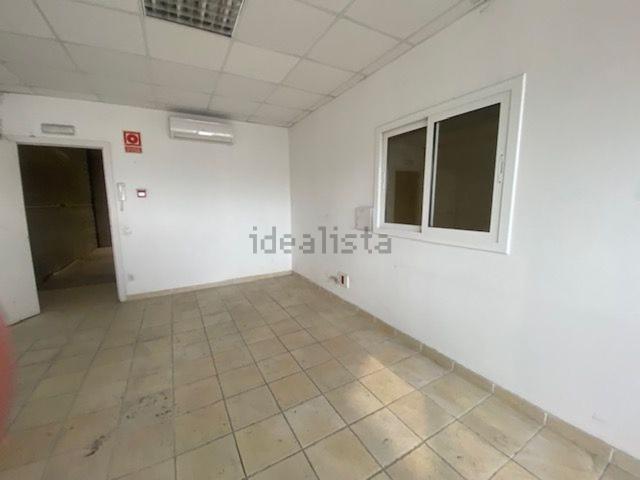 Nave en alquiler en Santa Perpètua De Mogoda, Barcelona