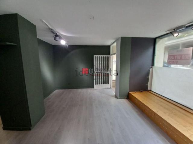 Local Comercial en venta en Padriñán, O Salnés