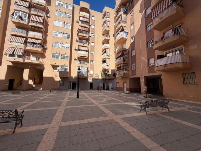 Local Comercial en venta en Barriada Islas Canarias, Costa del Sol Occidental