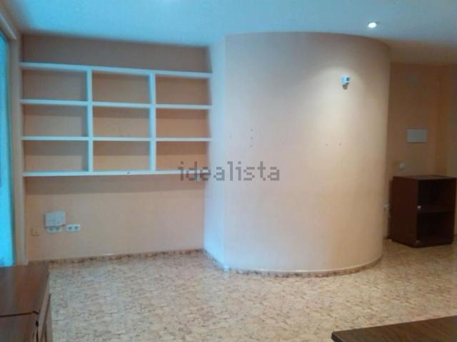 Local Comercial en alquiler en Barriada Islas Canarias, Costa del Sol Occidental