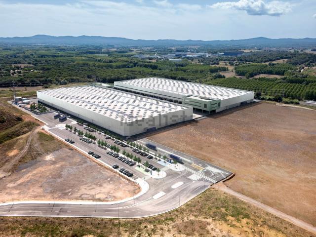 Nave en alquiler en Sils, Girona