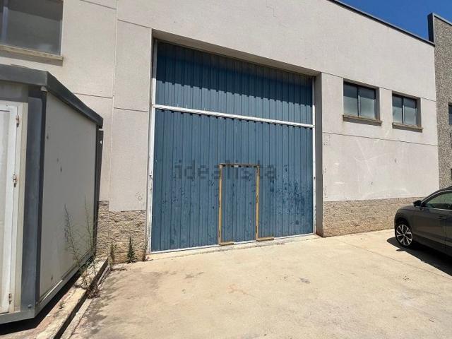 Nave en alquiler en Sils, Girona