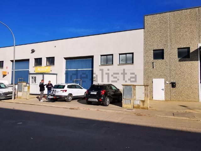 Nave en venta en Sils, Girona