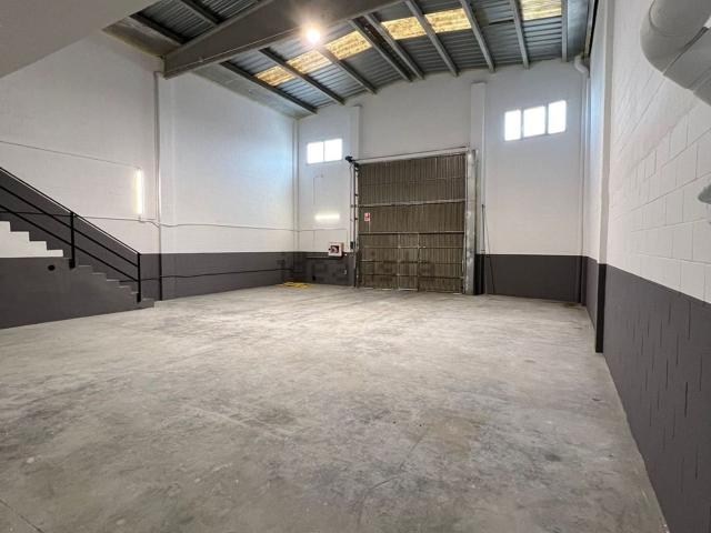 Nave en alquiler en Sils