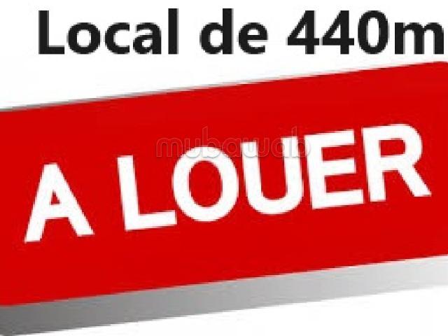 Local commercial location à Anfa, Gharb-Chrarda-Beni Hssen
