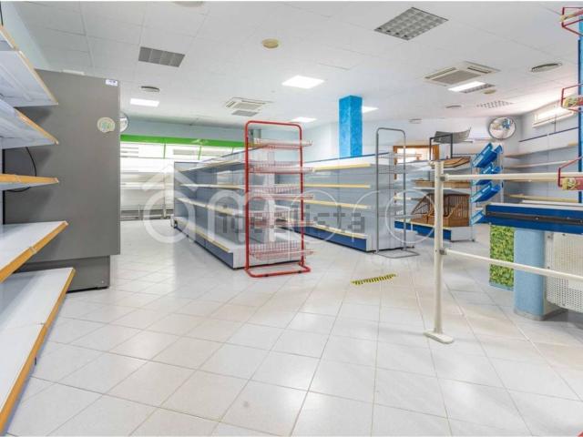Local Comercial en venta en la Móra, Tarragona