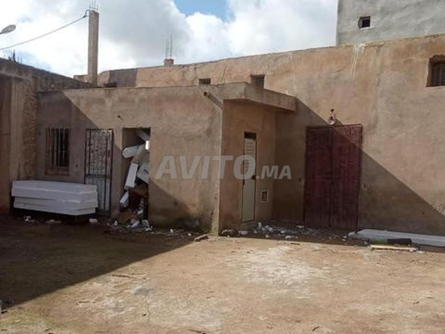 Local commercial vente à Saf, L'Oriental