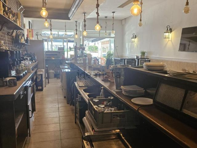 Local Comercial en alquiler en Vélez-málaga, Torres de Colón