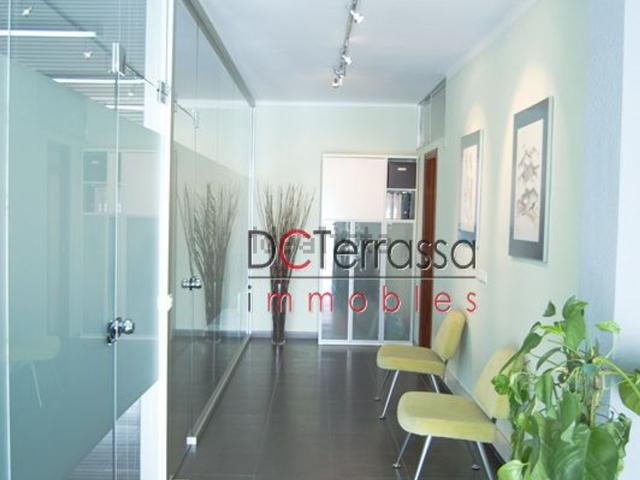Local Comercial en venta en Poble Nou - Zona Esportiva, Terrassa