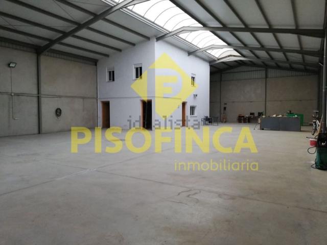 Nave en venta en Trujillo, Extremadura