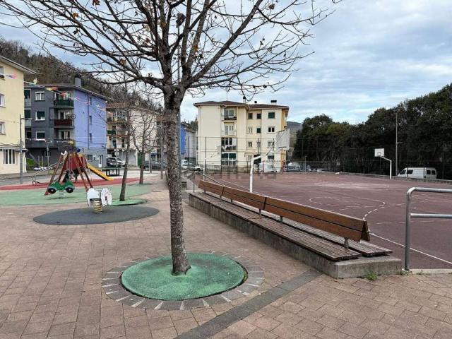 Local Comercial en venta en Santuenea, Usurbil