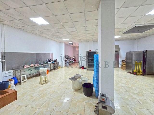 Local Comercial en venta en Vélez-málaga, Capuchinos