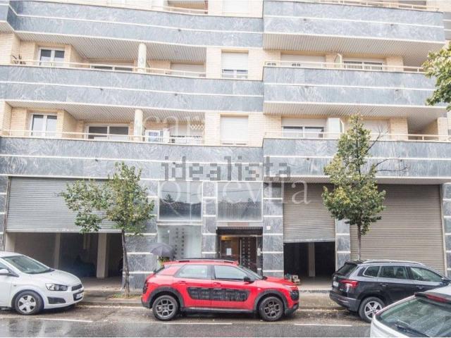 Local Comercial en venta en Barri dels Caputxins, Osona