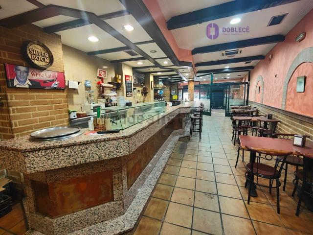 Local Comercial en venta en Castrelos, Vigo