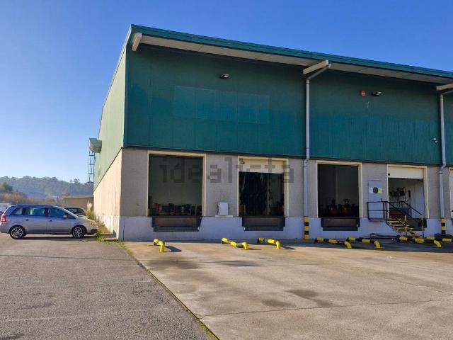 Nave en venta en Fabás, Vigo