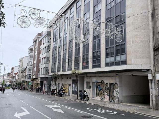 Local Comercial en venta en O Xuncal, Vigo