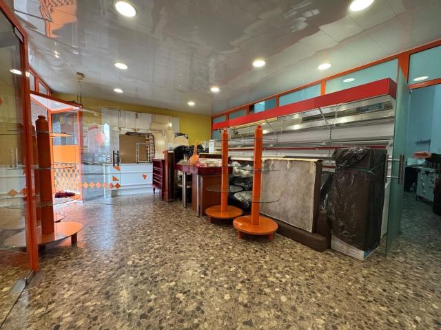 Local Comercial en venta en Viladecans, Baix Llobregat
