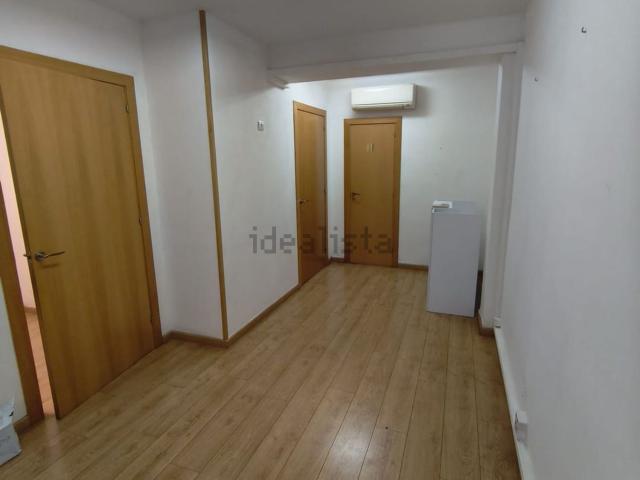 Local Comercial en alquiler en Viladecans, Baix Llobregat