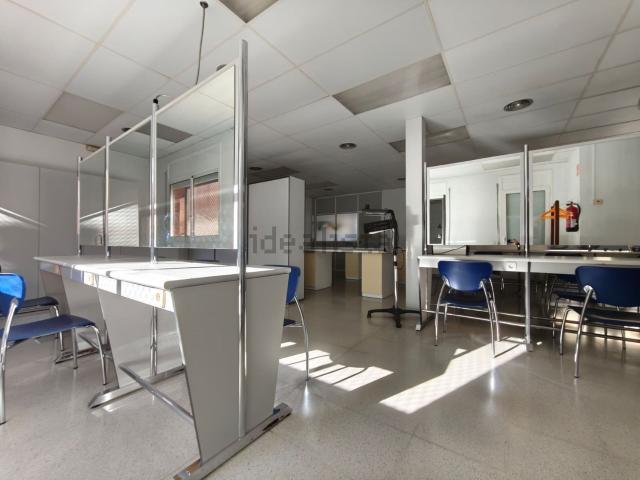 Local Comercial en alquiler en Viladecans, Baix Llobregat