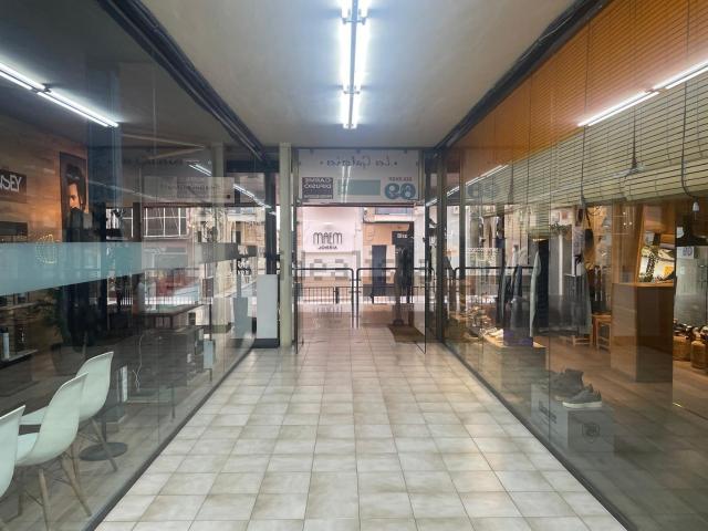 Local Comercial en venta en Centre Vila, Alt Penedès