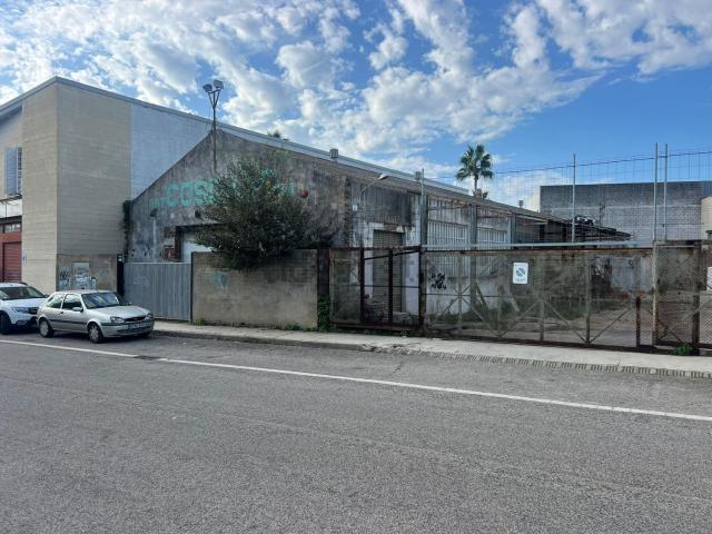 Nave en venta en Vilanova I La Geltrú, Masia Nova