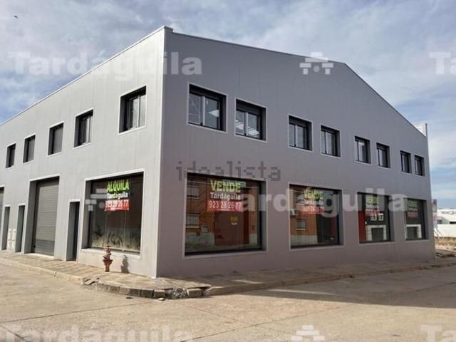 Nave en alquiler en Villares De La Reina