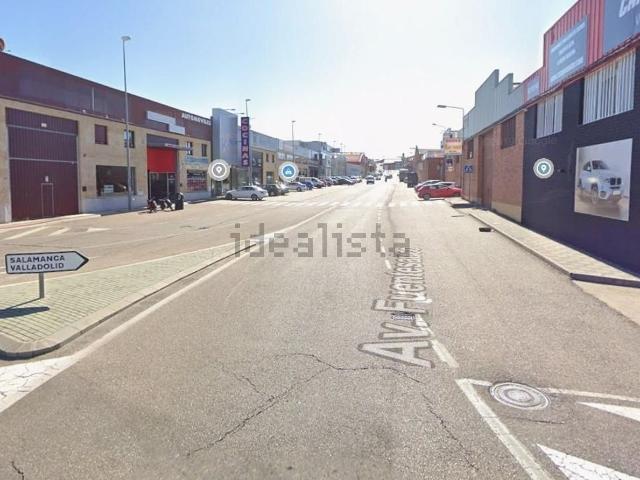 Nave en alquiler en Villares De La Reina