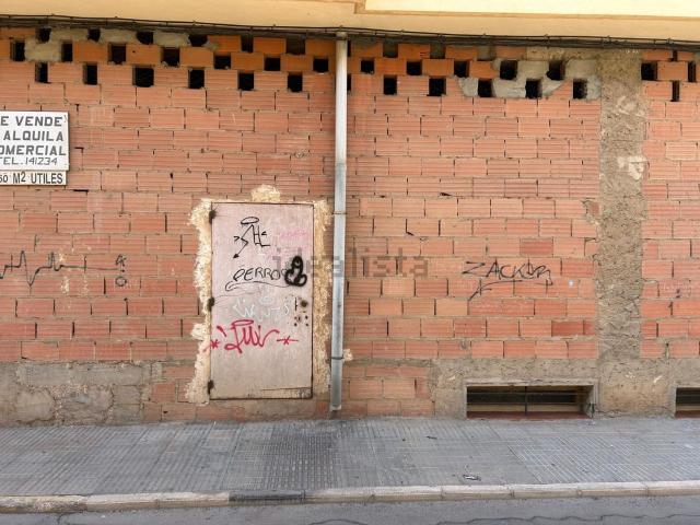 Local Comercial en venta en Villarrobledo, Albacete