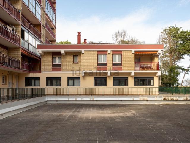 Local Comercial en venta en Iñurritza, Zarautz