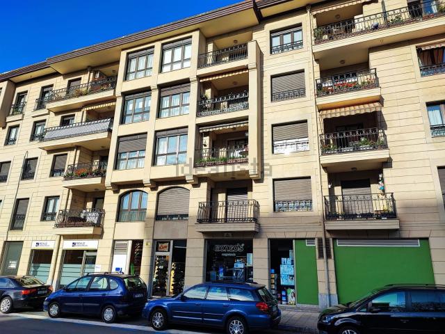 Local Comercial en venta en Azken Portu, Zarautz