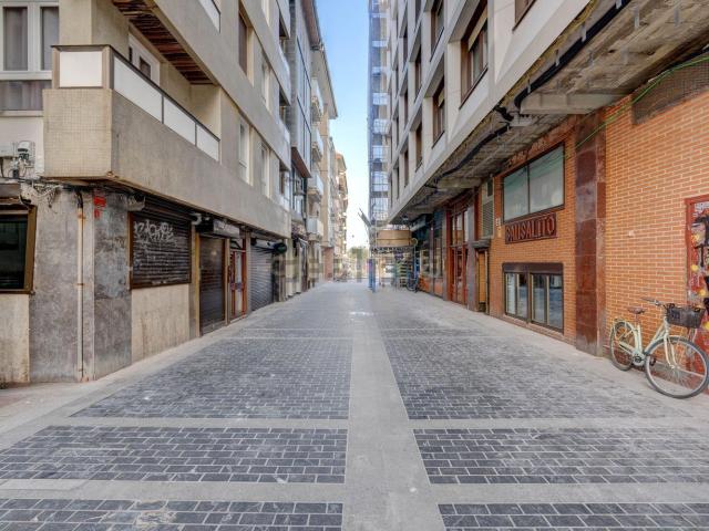 Local Comercial en venta en Alde Zaharra, Zarautz