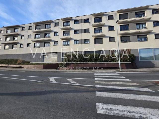 Local Comercial en venta en Zizurkil