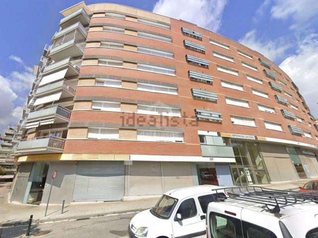 Local Comercial en venta en Poble Nou - Zona Esportiva, Terrassa