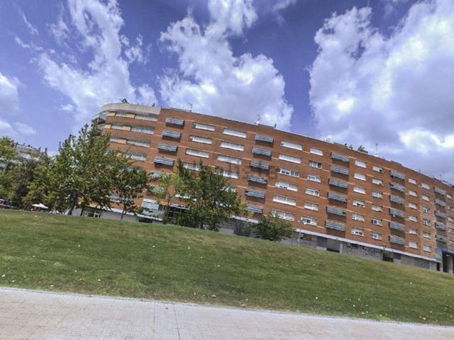 Local Comercial en venta en Poble Nou - Zona Esportiva, Terrassa