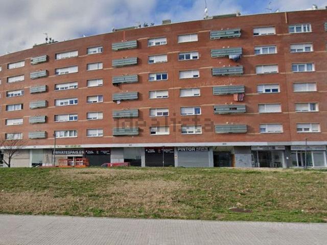 Local Comercial en venta en Poble Nou - Zona Esportiva, Terrassa